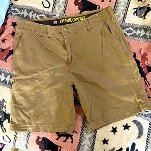 Lee shorts men 38” EUC